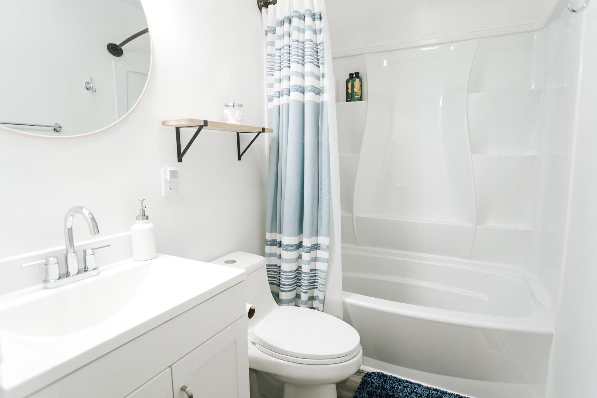 Tranquil Luxury: Modern Comfort! Lynchburg Kültér fotó