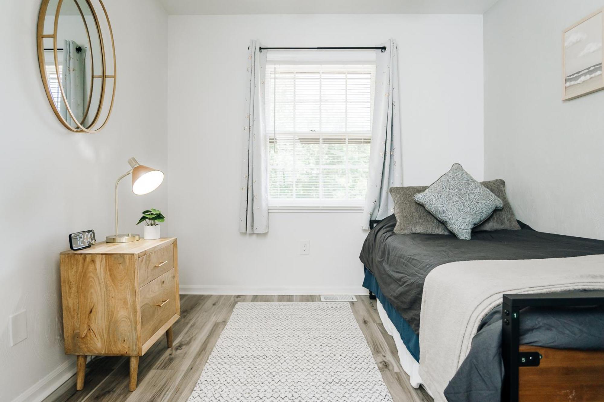 Tranquil Luxury: Modern Comfort! Lynchburg Kültér fotó